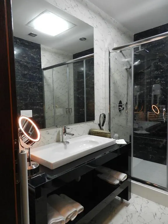 Boutique Hotel Kotoni Tirana