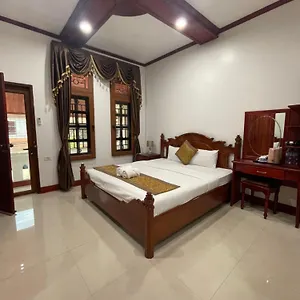 *** Hotel Phailin Laos
